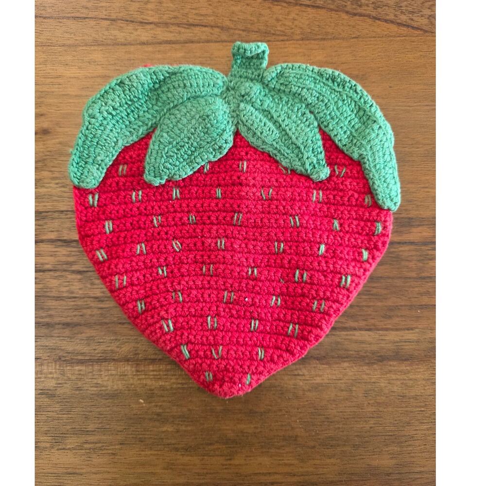 VTG Crocheted Strawberry Hotpad Trivet Double Thick Kitsch Granny Cottagecore